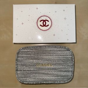 Chanel Makeup Pouch White/Gold